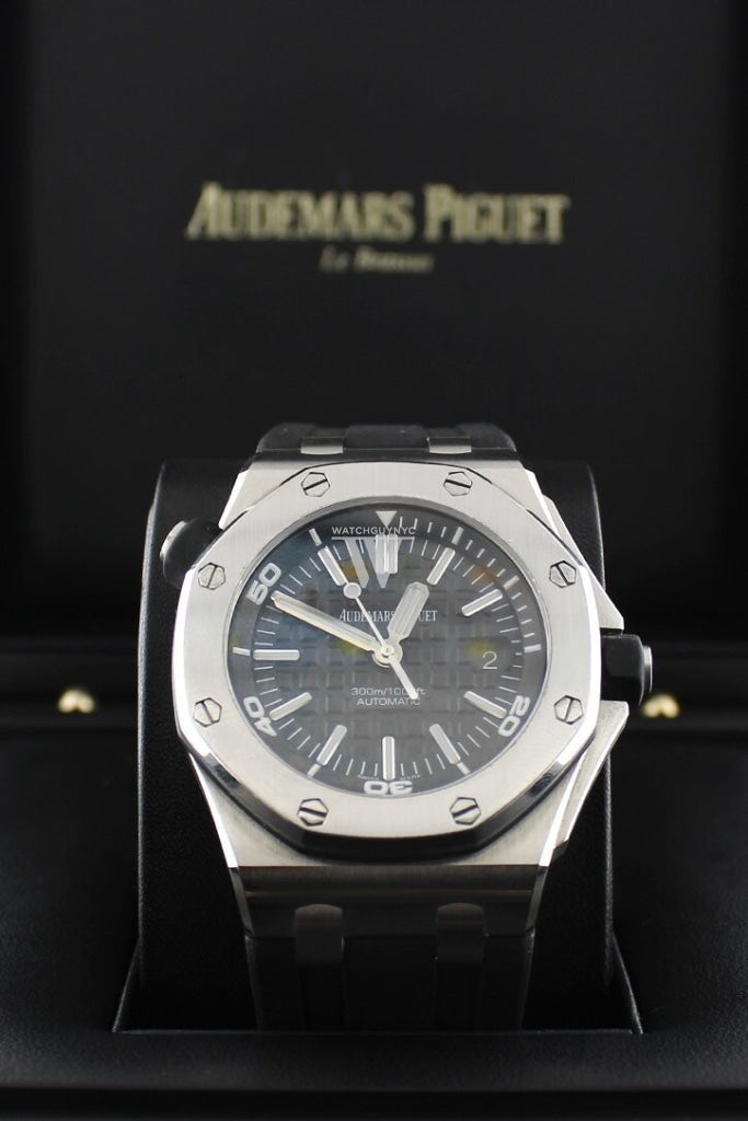 Audemars Piguet Royal Oak Offshore Diver Black Dial Automatic Mens Watch 15703St.oo.a002Ca.01