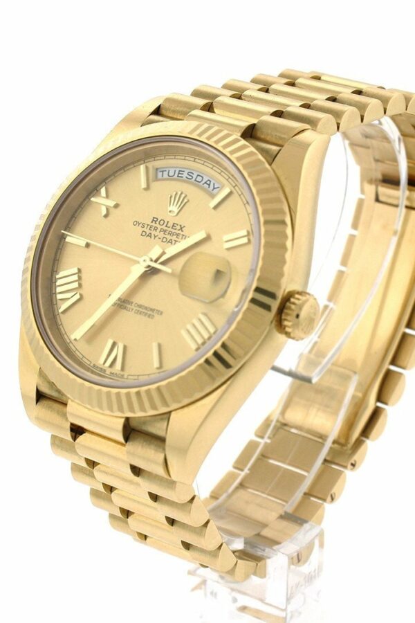 Rolex Day-Date 40 Champagne Roman Dial 18K Yellow Gold President Automatic Mens Watch 228238