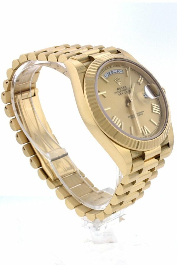 Rolex Day-Date 40 Champagne Roman Dial 18K Yellow Gold President Automatic Mens Watch 228238