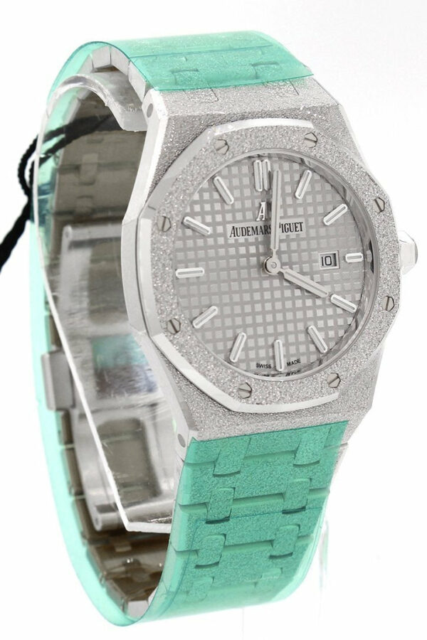 Audemars Piguet Royal Oak 33Mm Rhodium-Toned Dial Diamond Hammered White Gold Ladies Watch