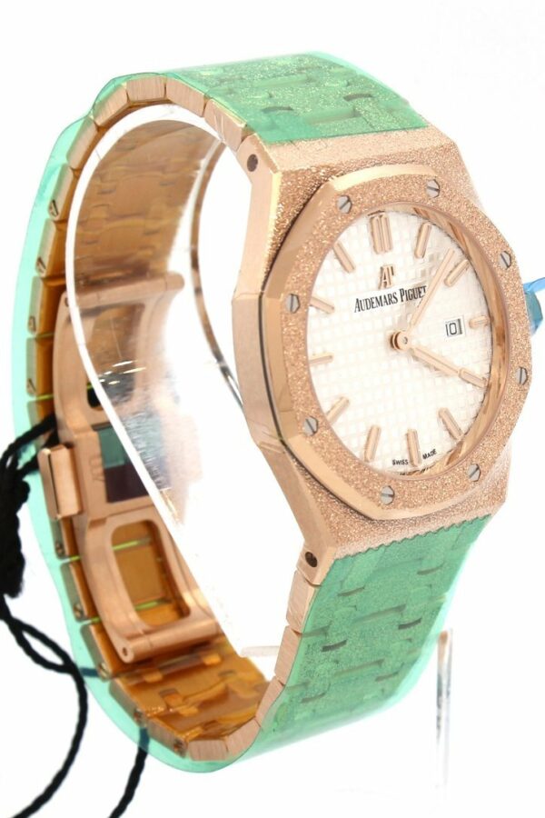 Audemars Piguet Royal Oak 33Mm Silver-Toned Dial 18K Pink Gold Ladies 67653Or.gg.1263Or.01 Watch