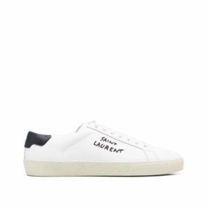 Court Classic Lowtop Sneakers 0