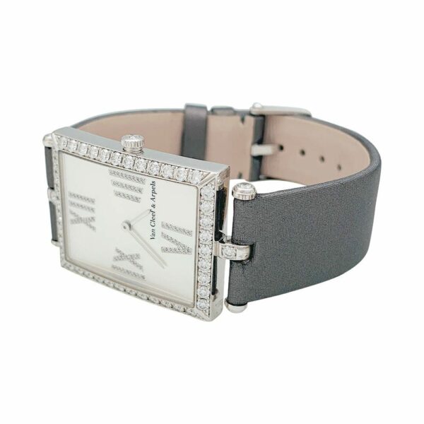 Montre Montre Van Cleef & Arpels, "Classique Arpels" en or blanc, diamants, nacre et satin. 58 Facettes 31451