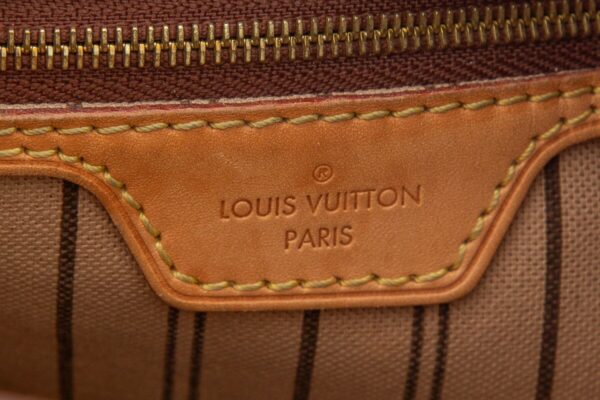 LV "Delightful" PM Monogram Handbag - Image 7