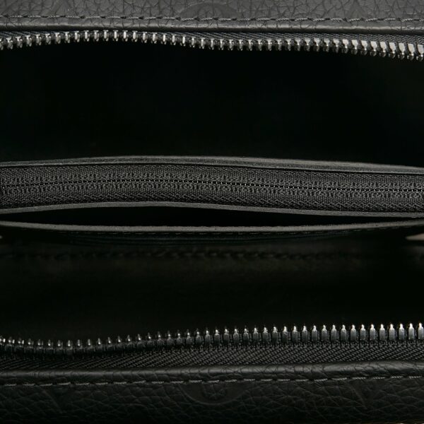 Black LV Taurillion Monogram Horizon Clutch Bag - Image 5