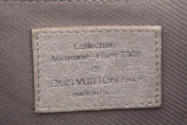 LV Silver Comete Limited Edition Handbag - Image 10