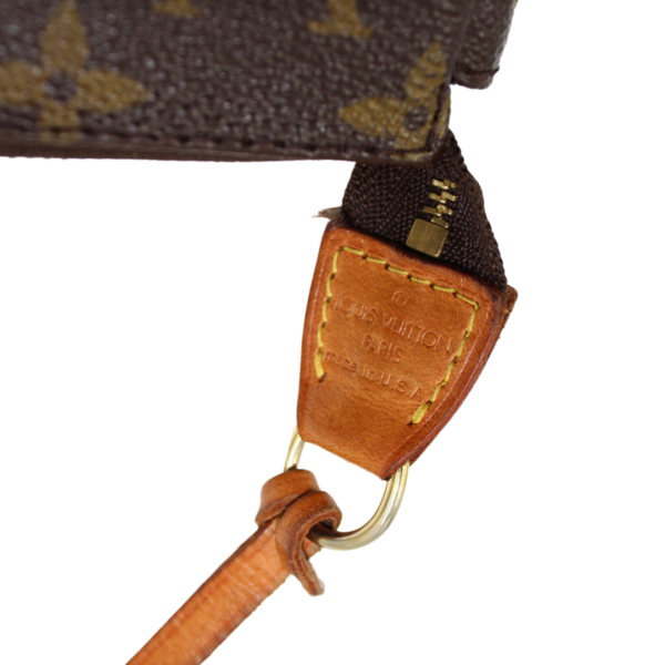 LV Pochette - Image 9