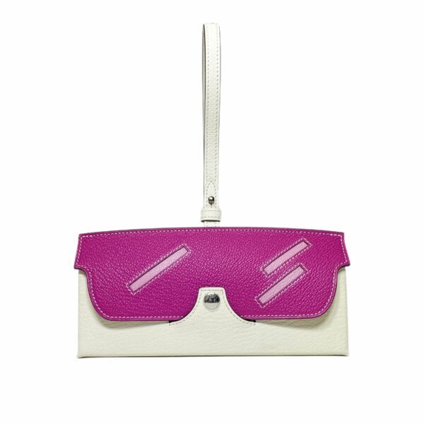 HM In The Loop Wink Glasses Case - Image 2