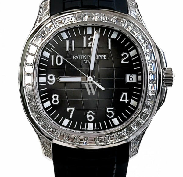 Patek Philippe Aquanaut Diamond Bezel 5167/300G-010 - Image 2