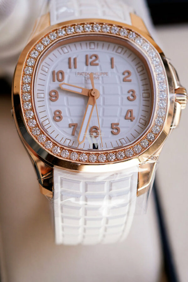 Patek Philippe Aquanaut Luce Automatic Rose Gold 5269/200R-001 5269/200R - Image 7