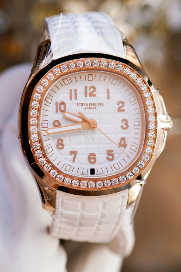 Patek Philippe Aquanaut Luce Automatic Rose Gold 5269/200R-001 5269/200R - Image 10