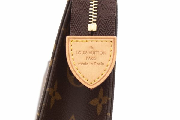 LV Monogram 26 Toiletry Pouchette - Image 5