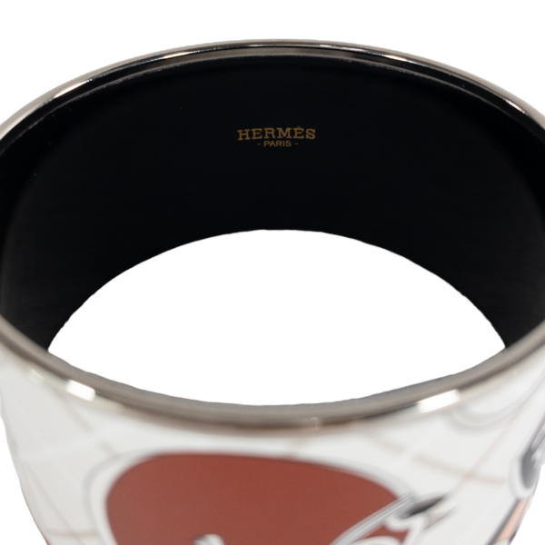 HM Extra-Wide Beige Burgundy Enamel Bangle - Image 4