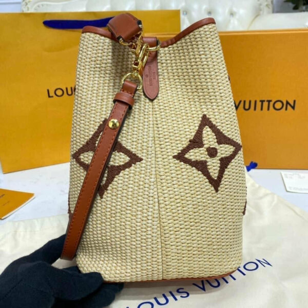 LV NeoNoe MM Bag - Image 2